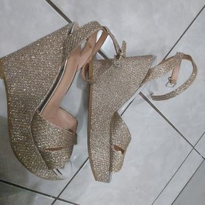 Beautiful Gold Glittery Heels